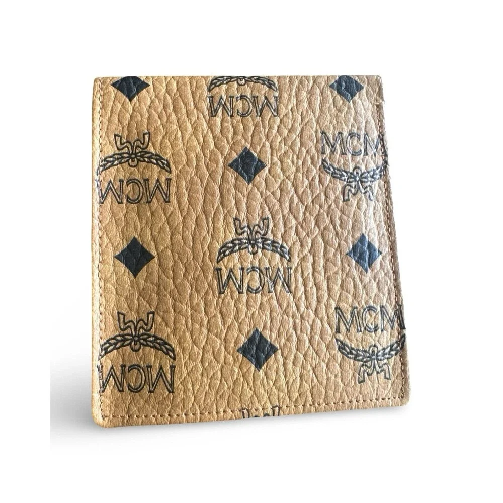 MCM Visetos Bifold Wallet Cognac Monogram – Authentic – Excellent Condition